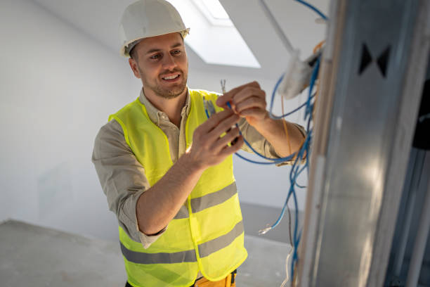 Best Licensed Electrician  in Ravenna, OH